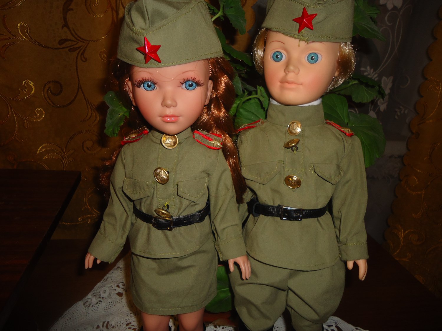 Кукла военного времени. Кукла военный. Военная одежда для кукол. Кукла в военной форме. Кукла в солдатской форме.