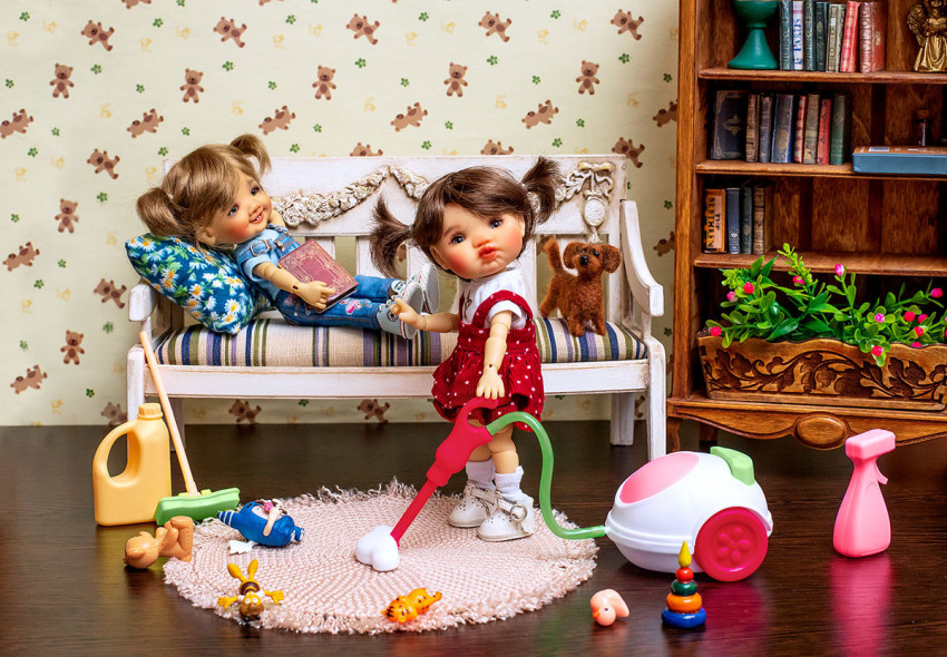 1 место - кукольный фотоконкурс Генеральная уборка