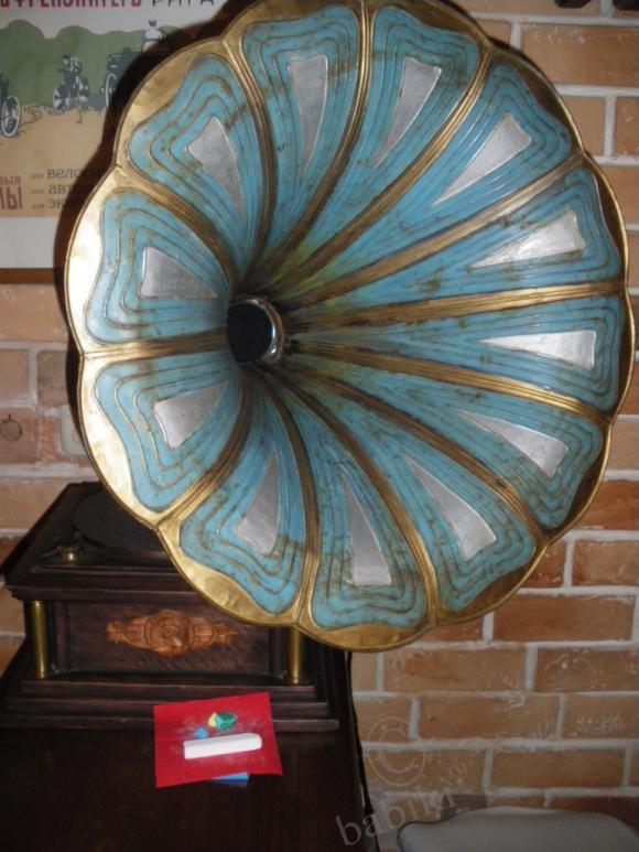 Пятничное путешествие по «Хитровке», или парижанка Сашенька (Leeann)