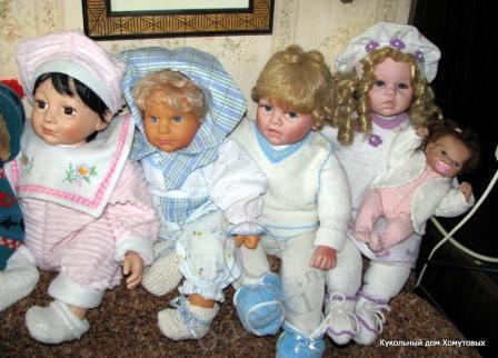 Дом, где живут куклы. Добавила фотографии, по просьбам трудящихся, ну и от себя кое-что