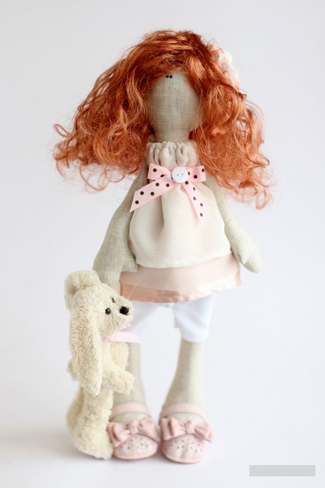 Мягкие куколки и зайки Виктории Вагиль