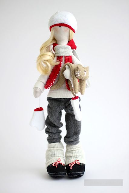 Мягкие куколки и зайки Виктории Вагиль