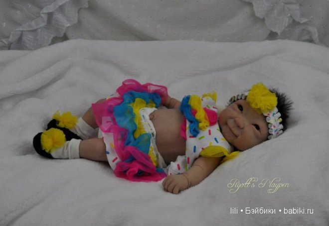 Силиконовая малышка Jia от Jorja Pigott - теперь еще смешнее