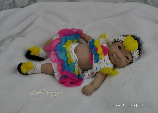 Силиконовая малышка Jia от Jorja Pigott - теперь еще смешнее