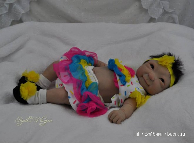 Силиконовая малышка Jia от Jorja Pigott - теперь еще смешнее
