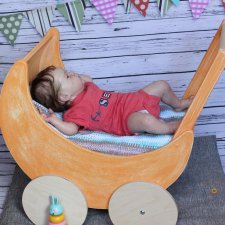 Малыш Жан-Люк и колясочка