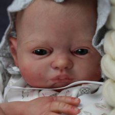 Ava от скульптора Sheila Michael