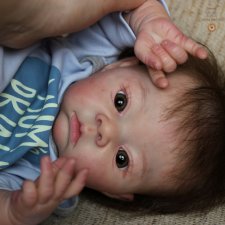 Малыш реборн A-kun, молд Akina скульптора Adrie Stoete