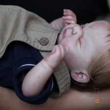 Малыш Томас, скульптор Olga Auer