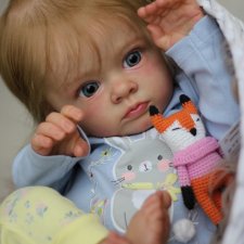 Девочка Тутти в пижамке