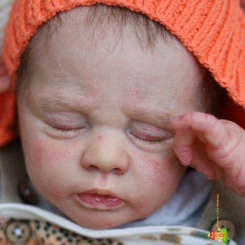 Очаровательный малыш реборн Чарли