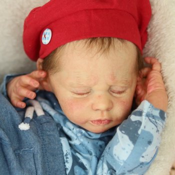 Малыш Чарли в новом интерьере