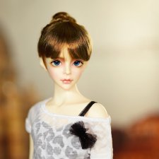 У April Story в линейке Senior Girls появились две новых девочки Emma и Daisy