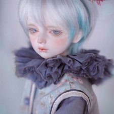Charm Doll продают Remy и Rhea