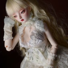 Dollmore продают Glamor Eve Doll - La fée Mio