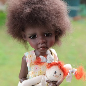 Darkest Tan Tiny Arika от Kazekids