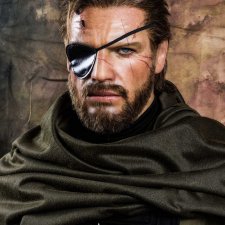 Fantasy Toys - полноразмерный бюст Веном Снейка из MGS V.