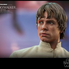 Hot Toys - Люк Скайуокер в масштабе 1/6 по мотивам фильма «Звёздные войны. Эпизод V: Империя наносит ответный удар».