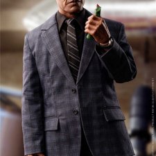 Mars Toys анонсировали фигурку Густаво Фринга в формате 1/6 по мотивам сериала "Во все тяжкие"