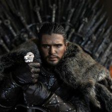 Серийная статуя Джона Сноу на Железном Троне - Prime 1 Studio & Blitzway.