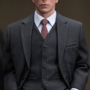 Kojun Works анонсировали фигурку Брюса Уэйна