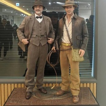 JND Studios - прототипы статуй Отца и Сына Индиана Джонса
