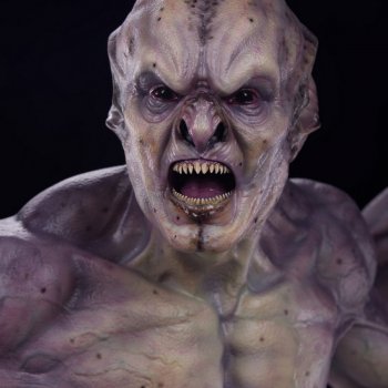 Premium Collectibles Studio - статуя Маркуса в масштабе 1/3