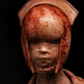 Старшая медсестра в масштабе 1/6 от IconiQ Studios