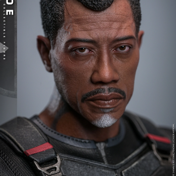 Hot Toys - фигурка Блейда