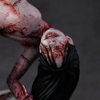 Новость для поклонников хоррора - Gecco - статуя монстра Касимаси