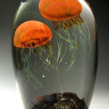 Удивительные медузы из стекла