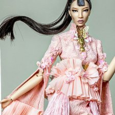 Наряды от Nigel Chia