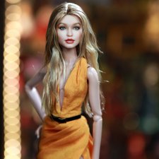 Супермодель Gigi Hadid, мэйк куклы сделан Noel Cruz