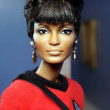 Nichelle Nichols - Uhura Barbie, мэйк куклы сделан Noel Cruz