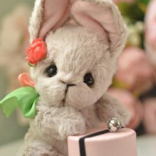 Зайка Кнопка, автор выкройки игрушки Николаева Екатерина