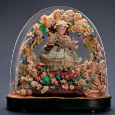 Деревянные фигурки младенца Христа выполненные ученикамииндейца Мануэля Чили