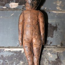 Американская кожаная кукла, запатентованная Гасси Декер