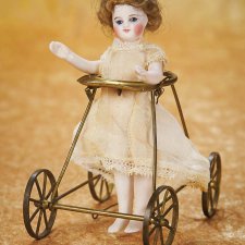 Антикварные ходунки для детей и кукол