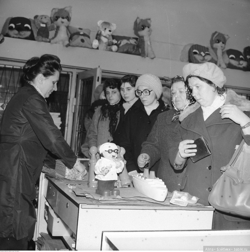 Витрины магазинов игрушек, старые фото (фото 5)