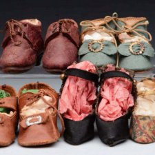 Антикварная кукольная обувь