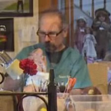 Кукольный доктор