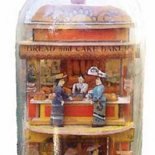 Бутылка с игрушечный пекарней, конец XIX века