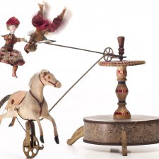 Заводные механические антикварные игрушки