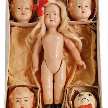 Антикварная девочка со сменными головами, SCHILDKRÖT