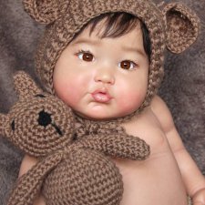 Lea скульптора Ping Lau, автор прототипа Conny Burke