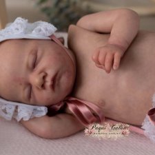 Charlotte скульптора Laura Lee Eagles, автор прототипа Paqui Galan