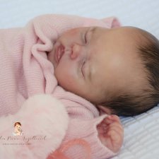 Tia скульптора Bonnie Sieben, автор прототипа Sandra Picaro Angelkovich