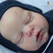 Alexis скульптора Cassie Ann Brace, автор прототипа Sandra Picaro Angelkovich