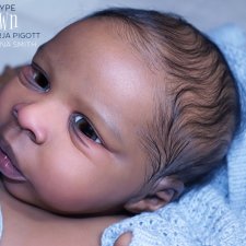 DeShawn скульптора Jorja Pigott, автор прототипа Lena Smith