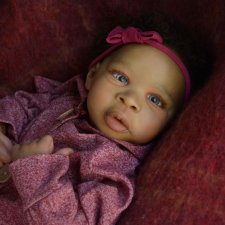 DeShawn скульптора Jorja Pigott, автор прототипа Anna Sheva